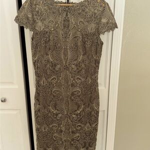 Tadashi Shoji Women’s Corded Lace Overlay Cocktail Dress